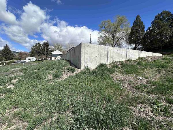 0.38 Acres of Mixed-Use Land for Sale in Lava Hot Springs, Idaho