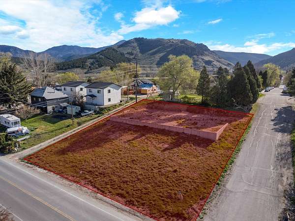 0.38 Acres of Mixed-Use Land for Sale in Lava Hot Springs, Idaho