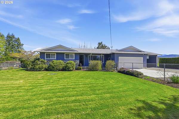 1.88 Acres of Land with Home for Sale in Dexter, Oregon