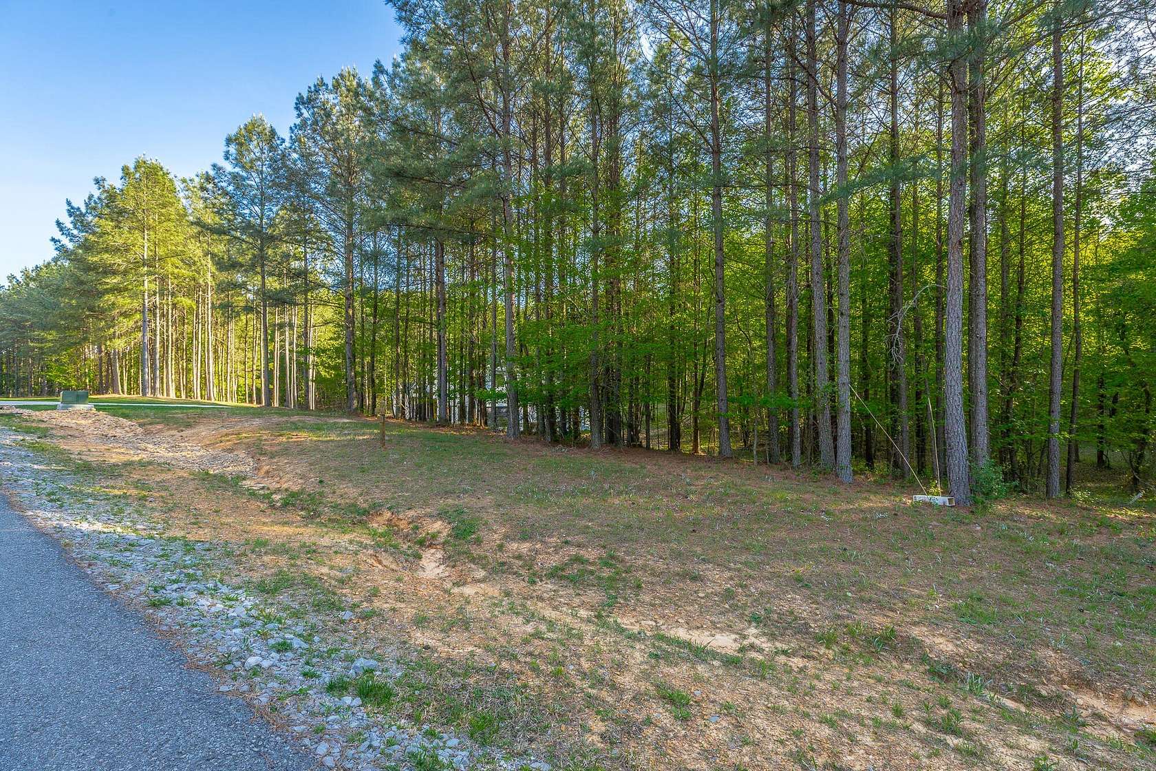 1 Acre of Residential Land for Sale in Jasper, Tennessee