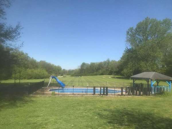 9.4 Acres of Land with Home for Sale in Columbia, Tennessee