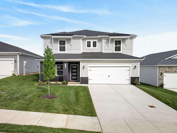 15 Acres of Land with Home for Sale in Clarksville, Tennessee