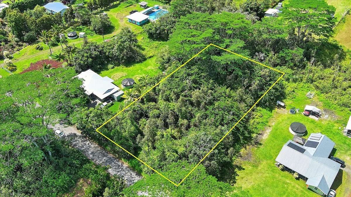 1 Acre of Land for Sale in Keaau, Hawaii