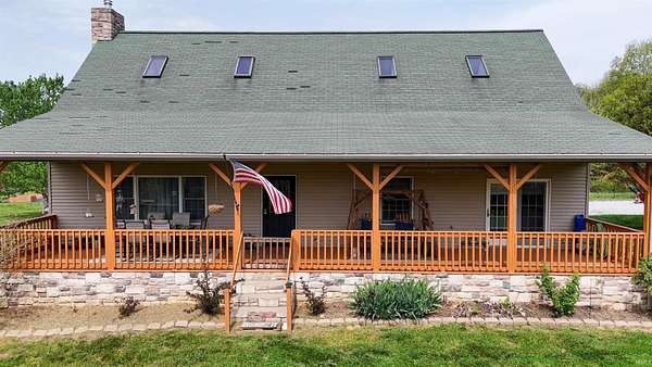 38.5 Acres of Recreational Land with Home for Sale in Loogootee, Indiana
