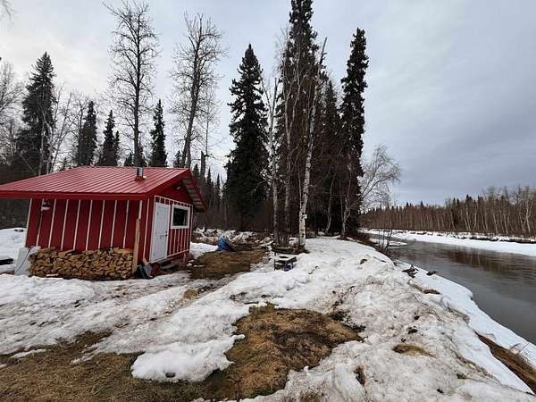 7 Acres of Land with Home for Sale in Fairbanks, Alaska