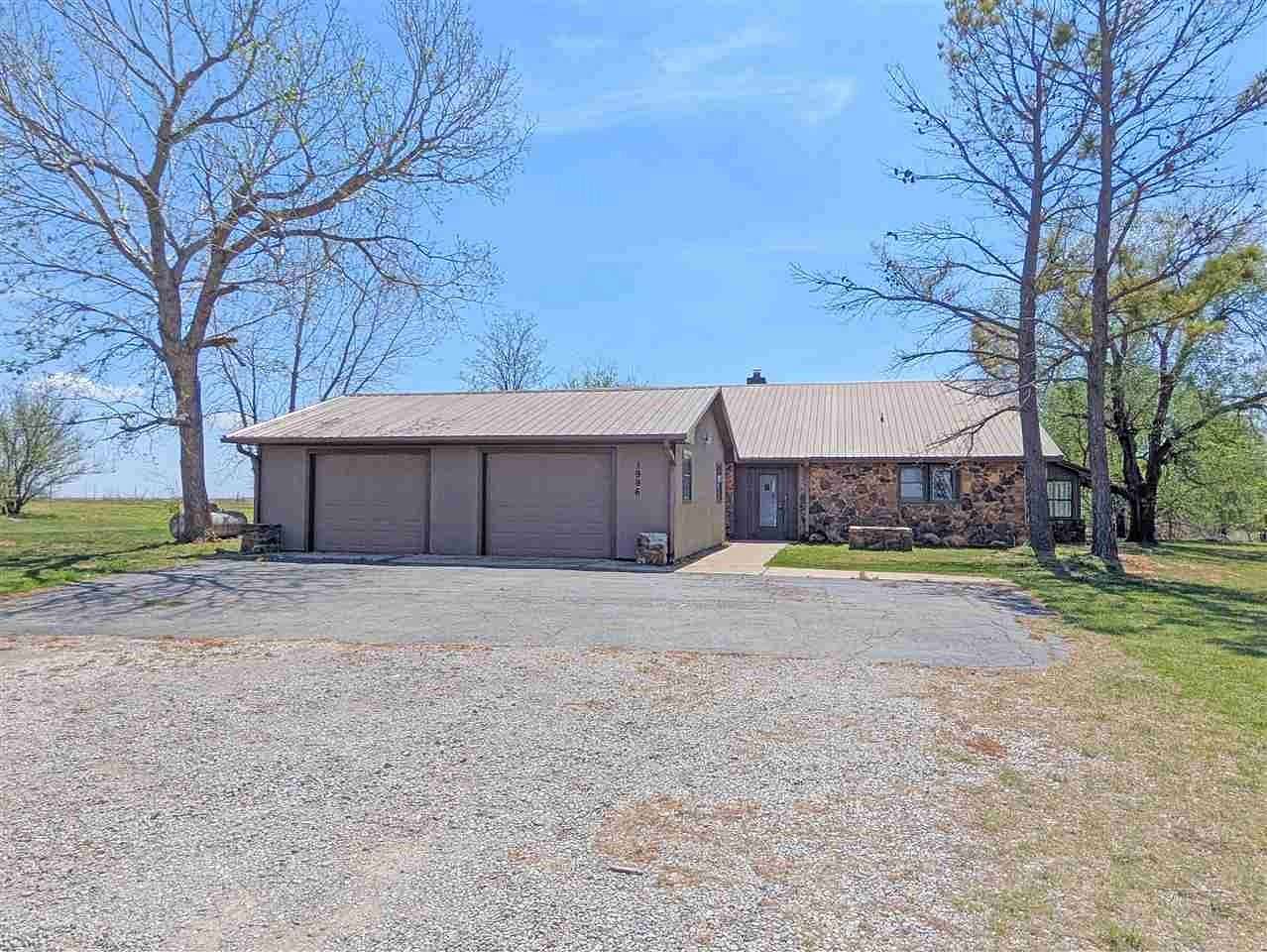 6.57 Acres of Land with Home for Sale in Duncan, Oklahoma