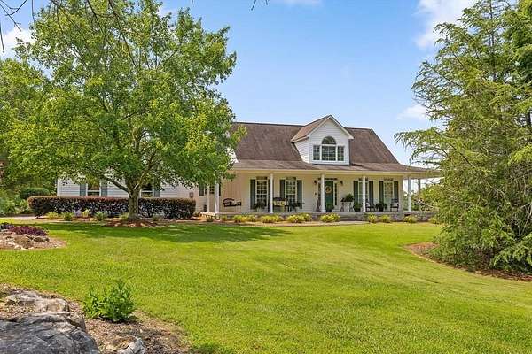 93.3 Acres of Land with Home for Sale in Chatsworth, Georgia