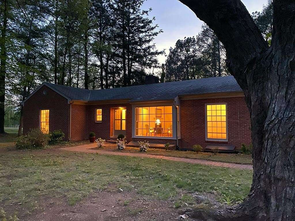 1.74 Acres of Land with Home for Sale in Dillwyn, Virginia