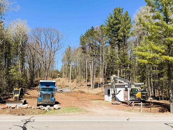 2.48 Acres of Residential Land for Sale in Vulcan, Michigan