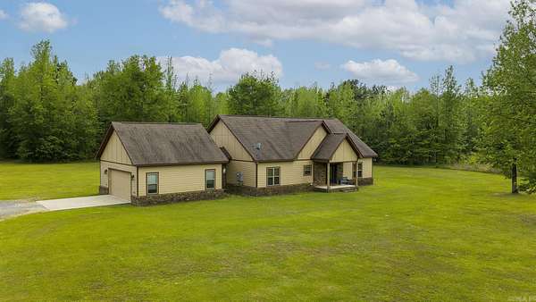 8 Acres of Land with Home for Sale in Camden, Arkansas