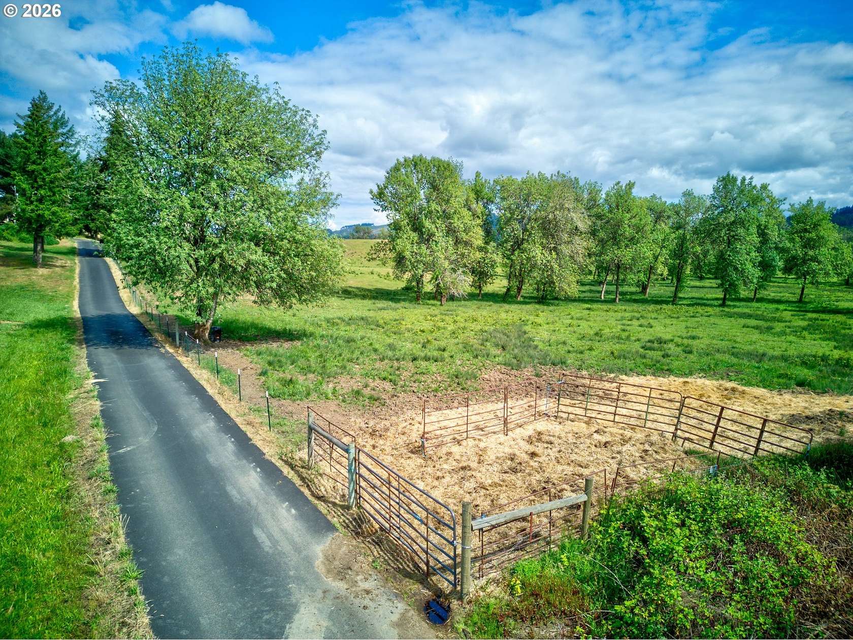 16.5 Acres of Land for Sale in Sutherlin, Oregon