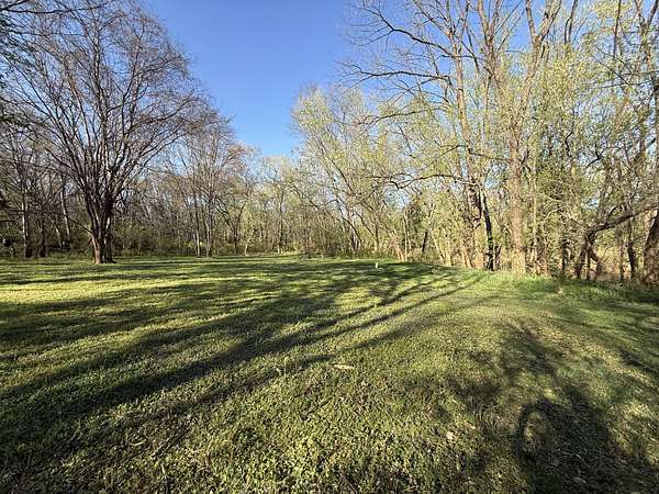 2.14 Acres of Commercial Land for Sale in Clarksville, Tennessee