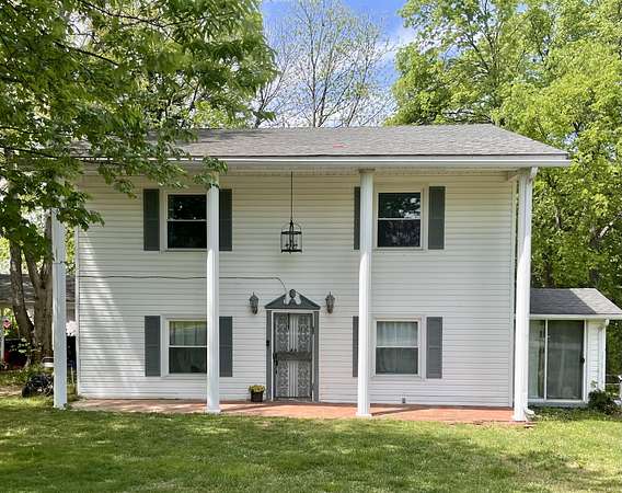 3.6 Acres of Land with Home for Sale in Cottontown, Tennessee