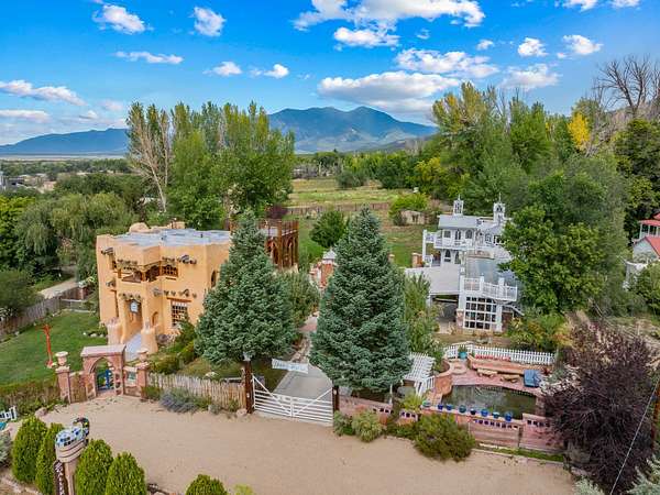 1.67 Acres of Improved Mixed-Use Land for Sale in Taos, New Mexico