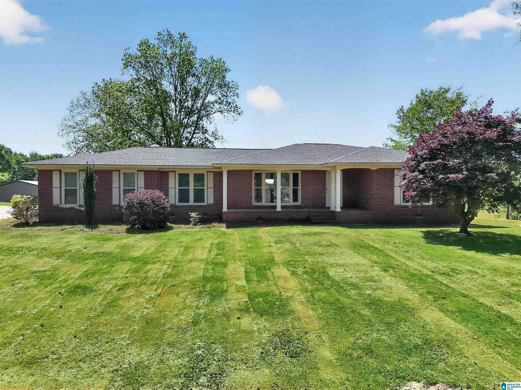 15 Acres of Land with Home for Sale in Clanton, Alabama