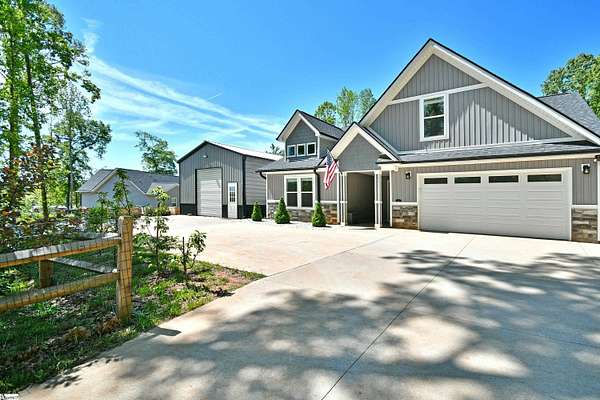 2.7 Acres of Land with Home for Sale in Spartanburg, South Carolina