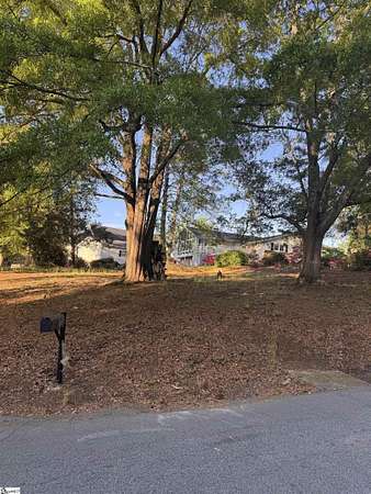 0.33 Acres of Residential Land for Sale in Greenville, South Carolina