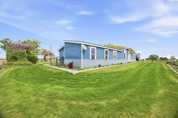 5 Acres of Land with Home for Sale in Pasco, Washington