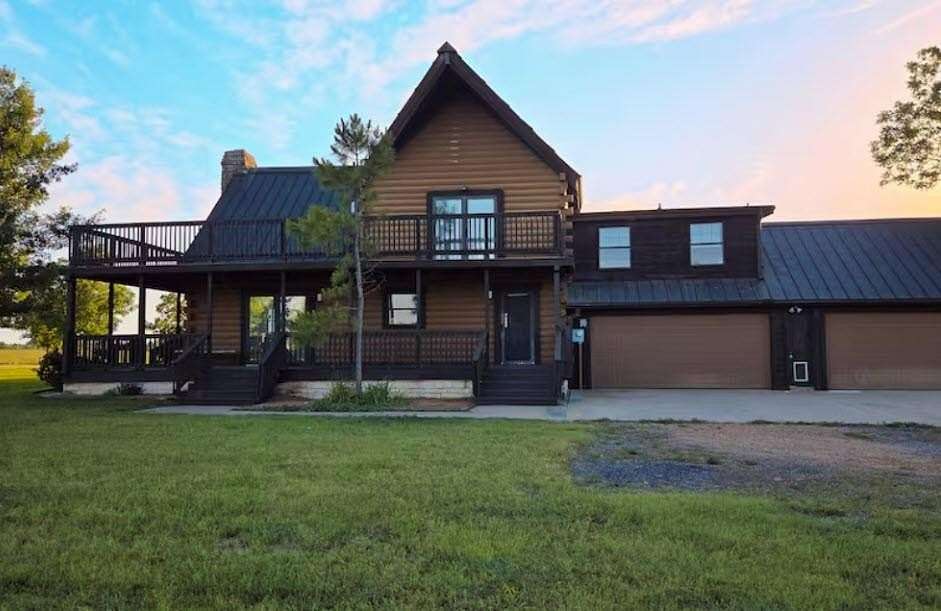 2.75 Acres of Land with Home for Lease in Sherman, Texas