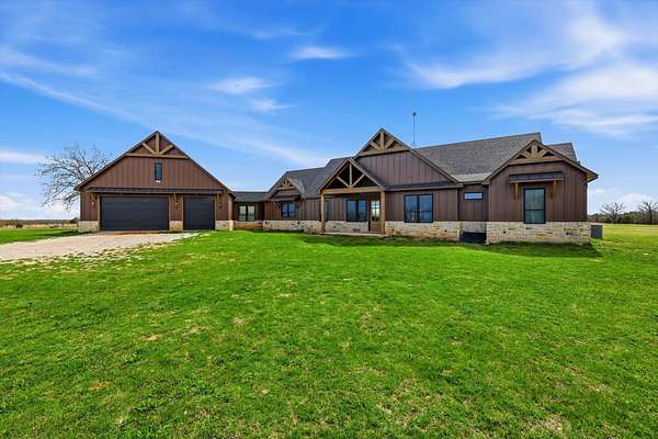 20 Acres of Land with Home for Sale in Sunset, Texas