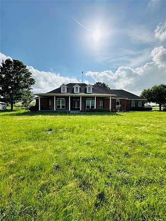 14.2 Acres of Land with Home for Sale in Terrell, Texas