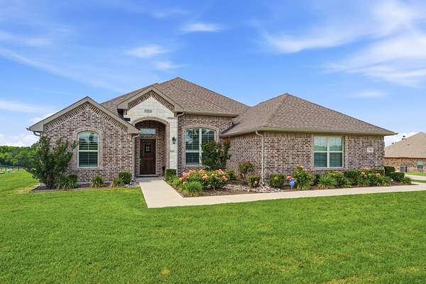 1.87 Acres of Land with Home for Sale in Farmersville, Texas