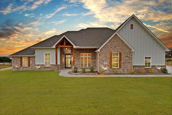 2 Acres of Land with Home for Sale in Weatherford, Texas