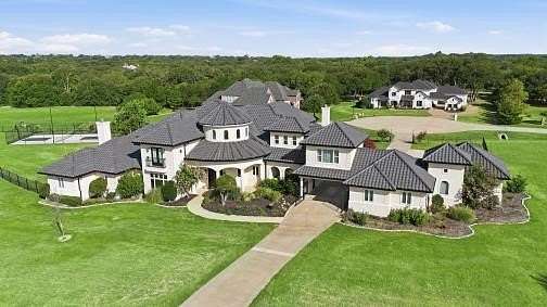 2.39 Acres of Land with Home for Sale in Bartonville, Texas