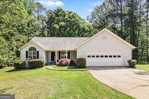 1.89 Acres of Land with Home for Sale in Fayetteville, Georgia