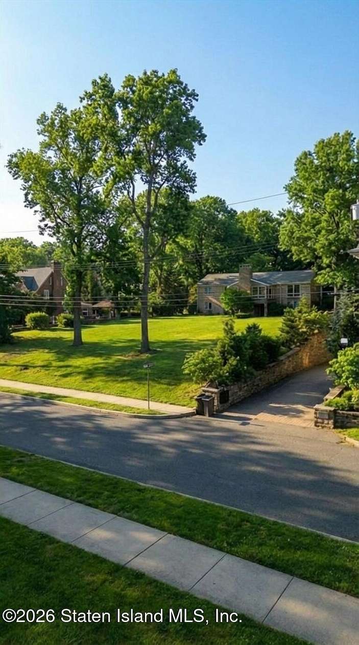 0.22 Acres of Residential Land for Sale in Staten Island, New York