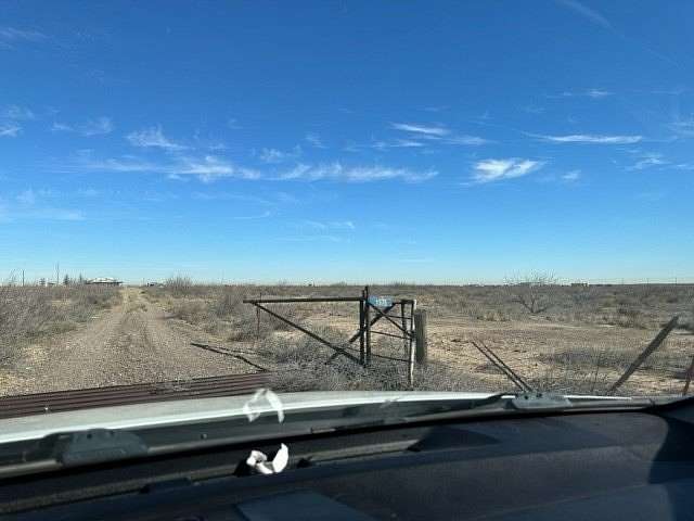 17 Acres of Land with Home for Sale in Verhalen, Texas
