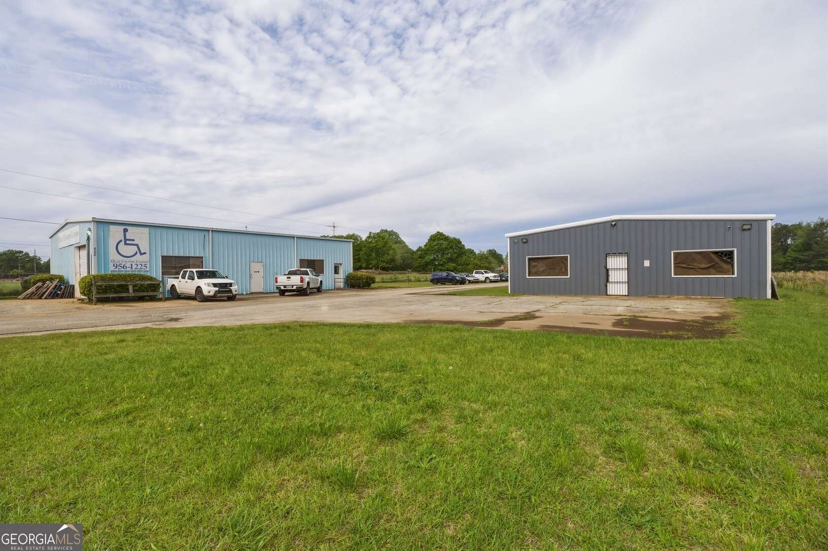 2.49 Acres of Improved Commercial Land for Sale in Byron, Georgia