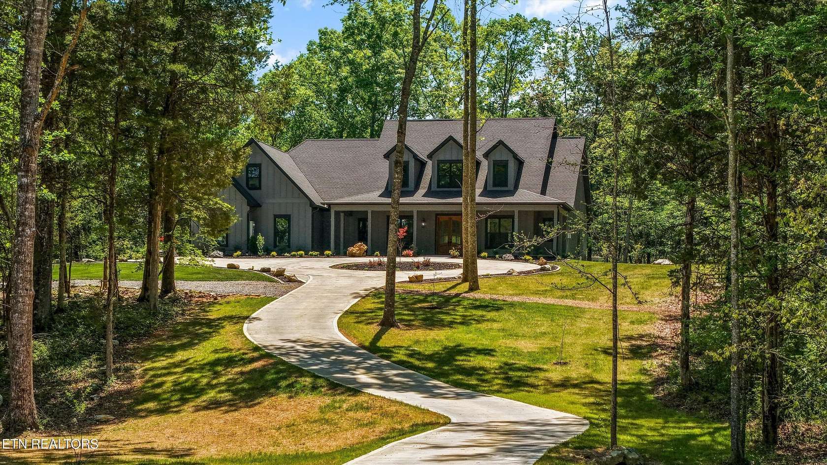 12.5 Acres of Land with Home for Sale in Rockwood, Tennessee