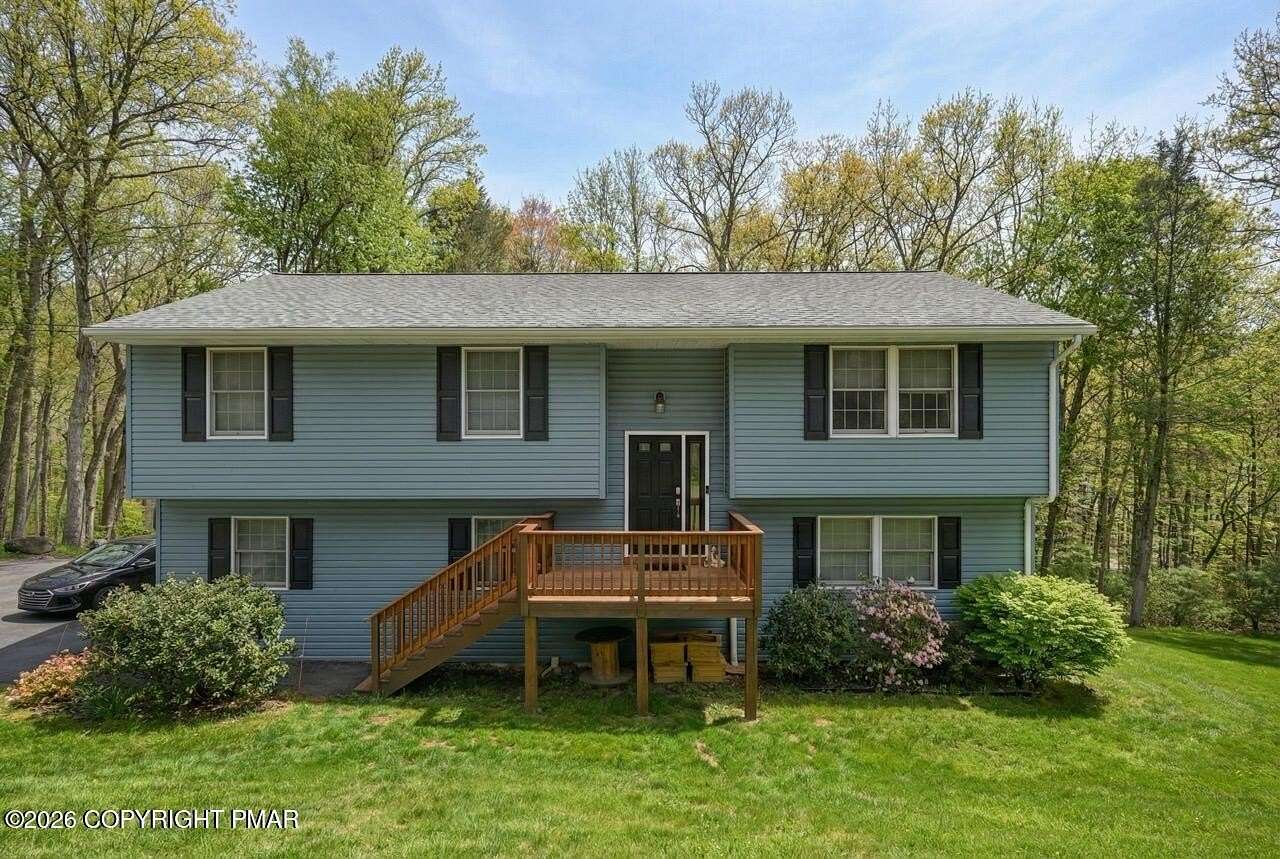 1.62 Acres of Land with Home for Sale in Cresco, Pennsylvania