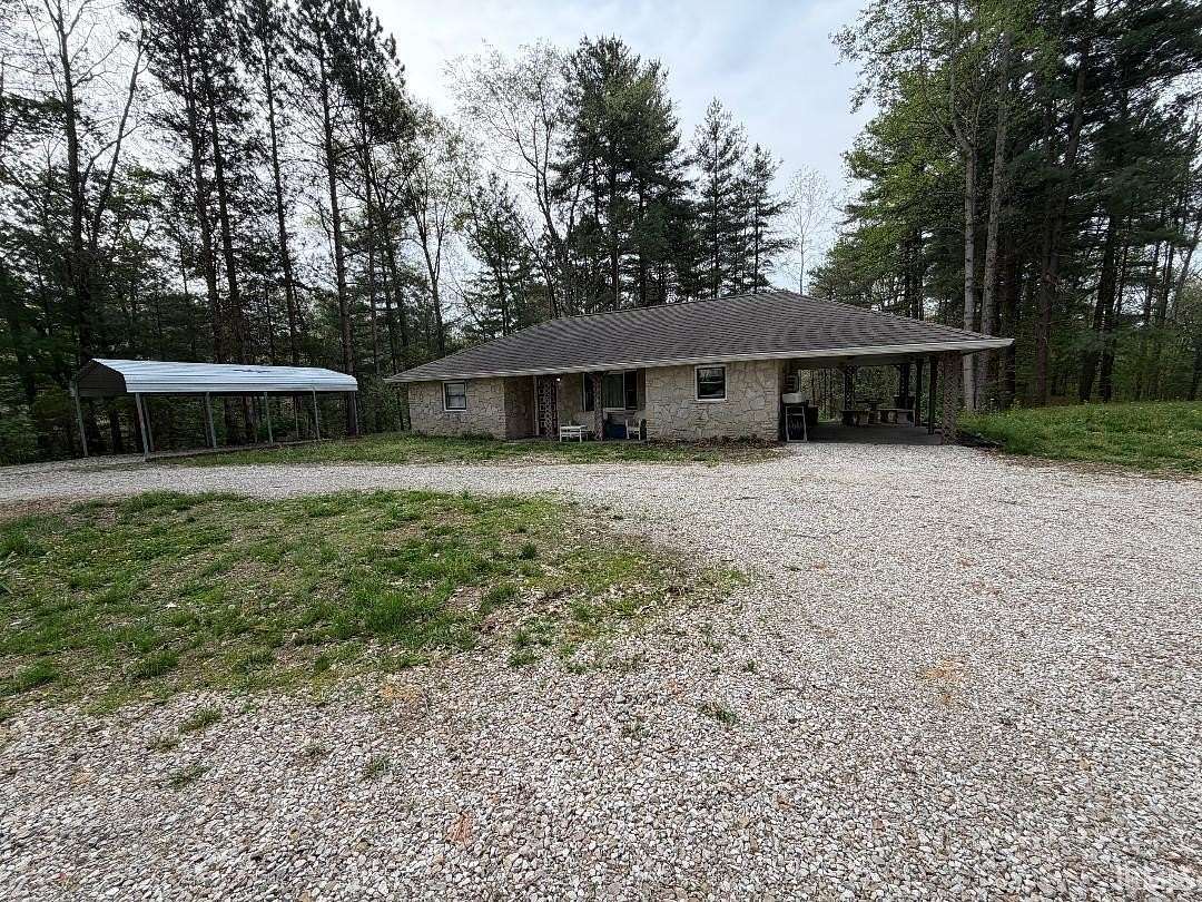 14.2 Acres of Land with Home for Sale in Linton, Indiana