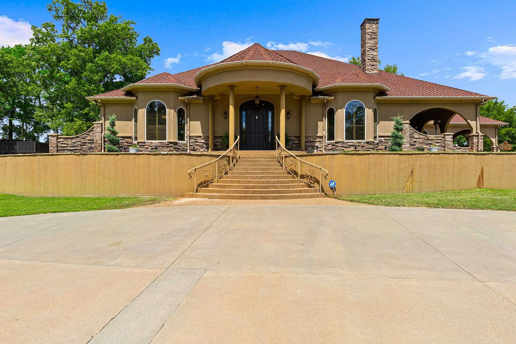 11.5 Acres of Recreational Land with Home for Sale in Gladewater, Texas