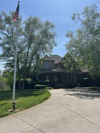 5 Acres of Land with Home for Sale in Lebanon, Tennessee