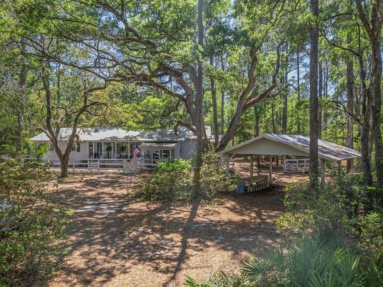 5 Acres of Land with Home for Sale in Crawfordville, Florida