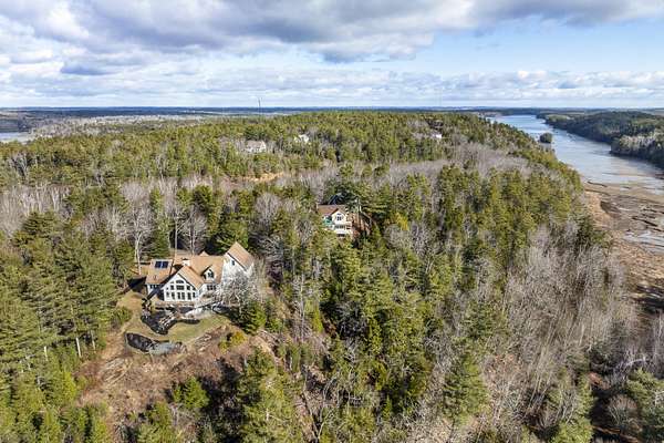 3 Acres of Land with Home for Sale in Harpswell Town, Maine