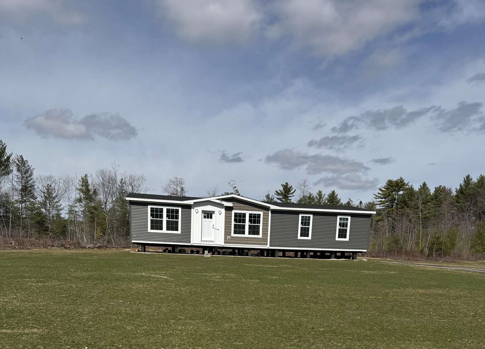 2.2 Acres of Land with Home for Sale in Leeds, Maine