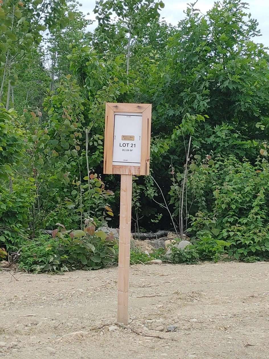 0.46 Acres of Residential Land for Sale in Hampden, Maine