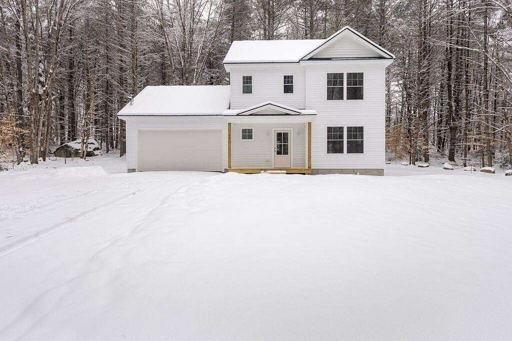 2.79 Acres of Land with Home for Sale in Bridgton, Maine