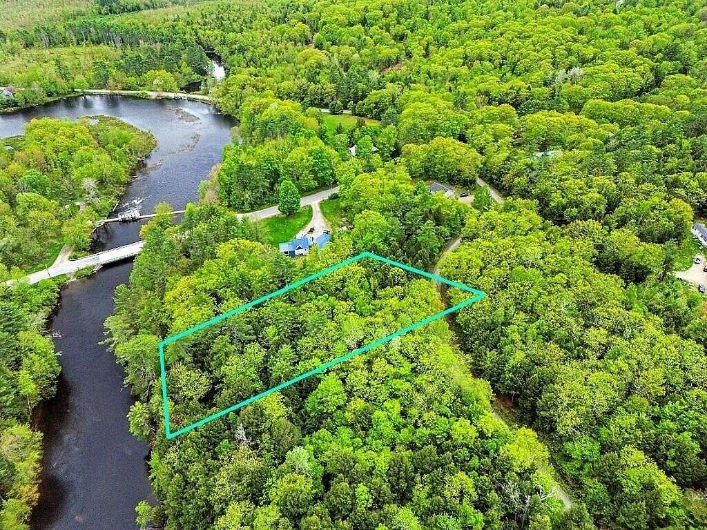 2.38 Acres of Land for Sale in Mount Vernon, Maine