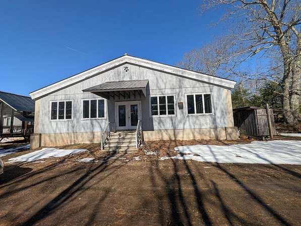 35.3 Acres of Improved Commercial Land for Sale in Bristol, Maine
