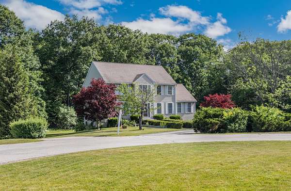 1.87 Acres of Land with Home for Sale in Kittery, Maine