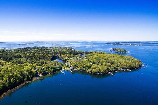 2.7 Acres of Residential Land for Sale in Boothbay, Maine