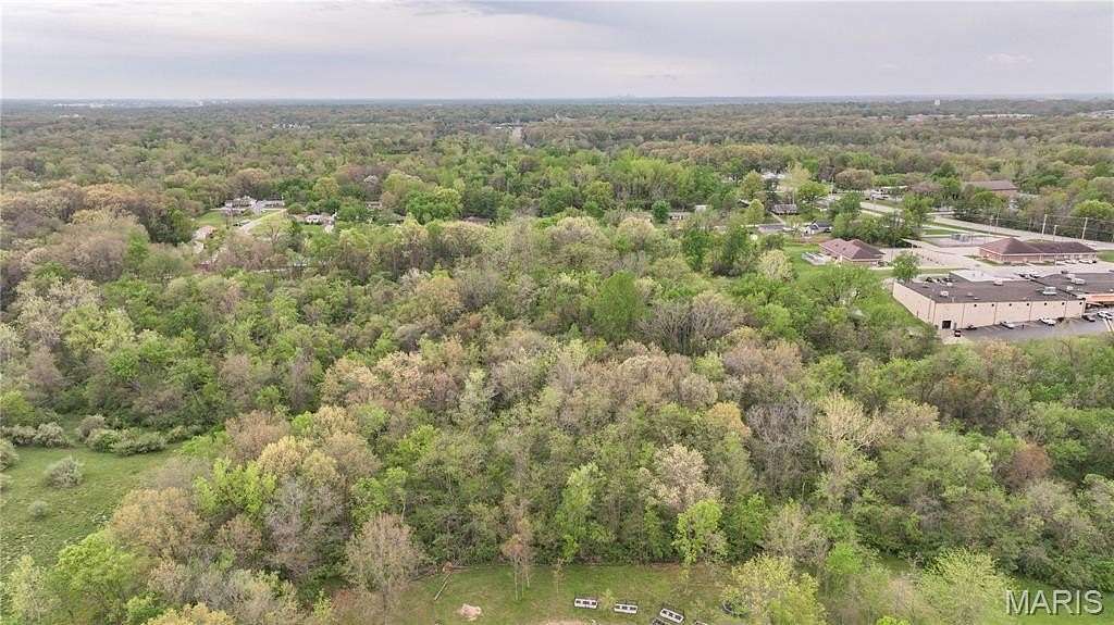 5 Acres of Land for Sale in Alton, Illinois