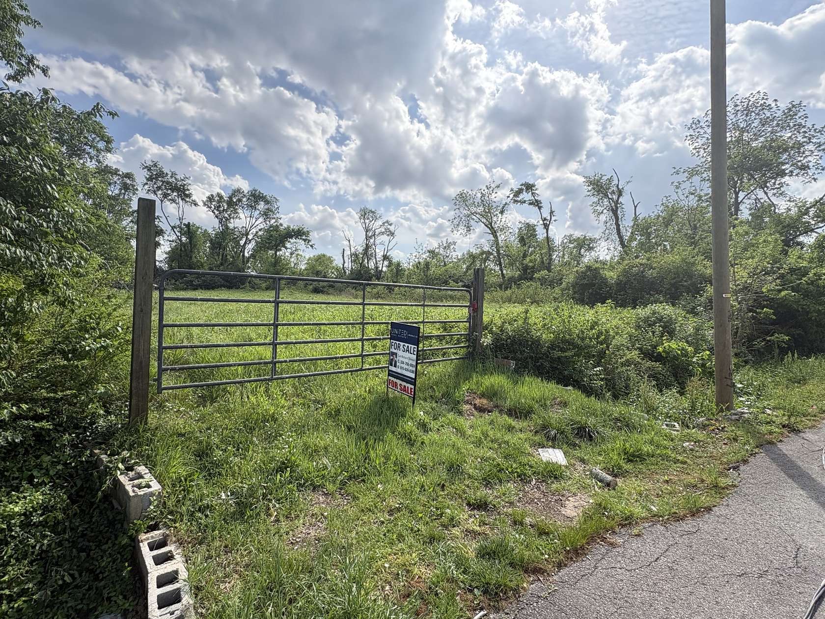 0.39 Acres of Residential Land for Sale in Madison, Tennessee