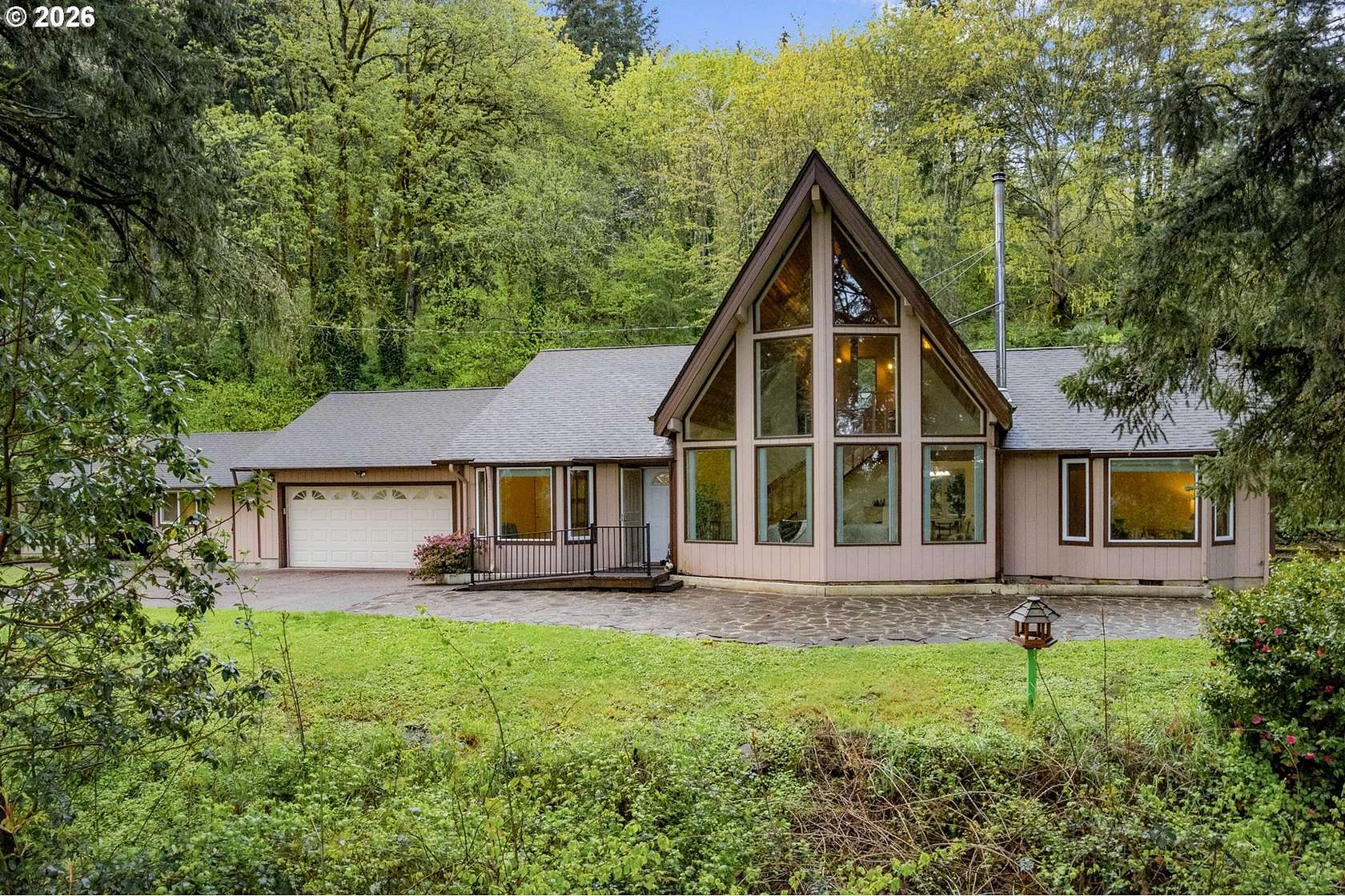 1.88 Acres of Land with Home for Sale in Molalla, Oregon