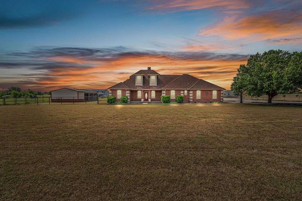 2.5 Acres of Land with Home for Sale in Sanger, Texas